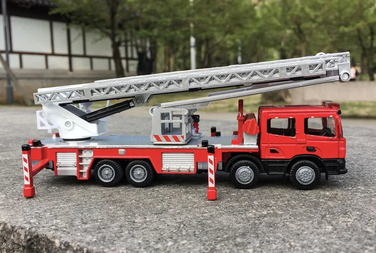 Realistische Brandweerwagen met Ladder – 1:50 Schaalmetaal
