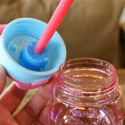 Vrolijke Kinder Drinkbeker met Rietje en Handvat