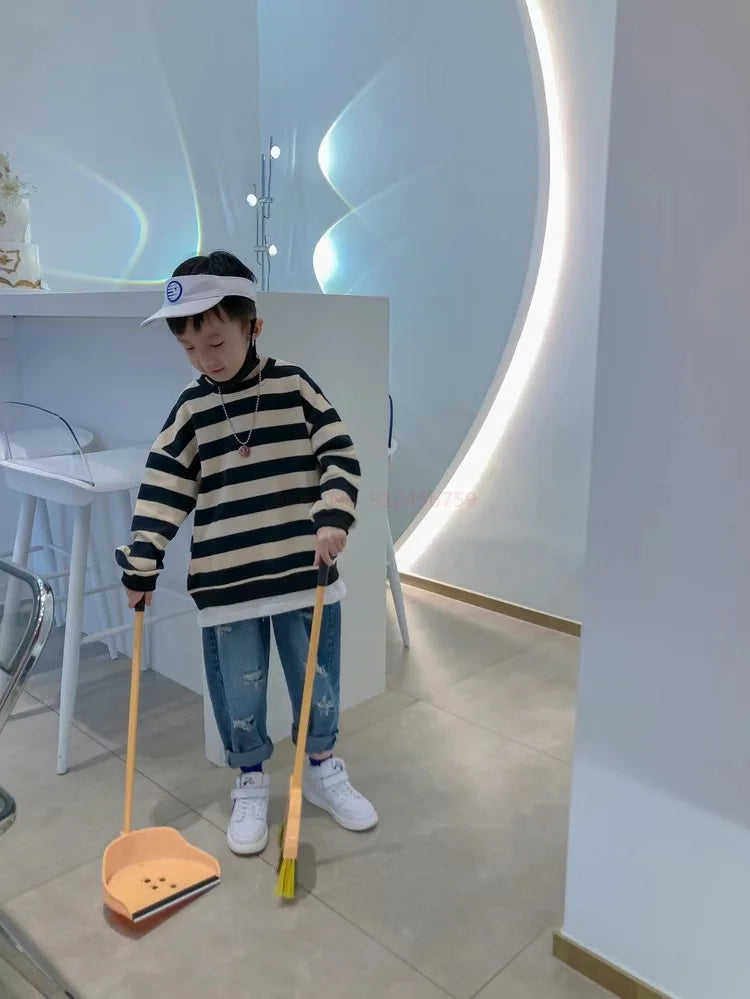 Mini speelgoed schoonmaakset met bezem, dweil en stoffer