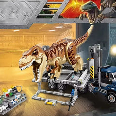 638PCS 3 Minifigures