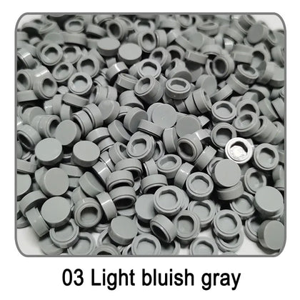 03 Light bluish gray