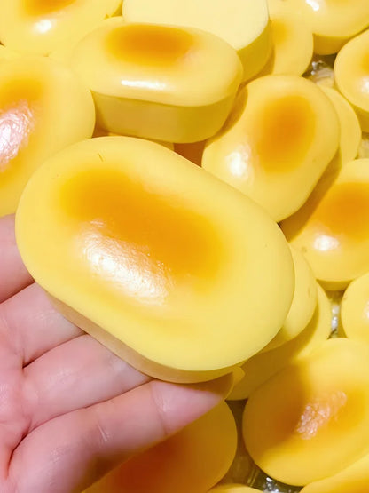 Squishy Knijpfiguur Kaasbroodje voor Stress en Ontspanning