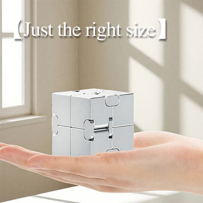 Infinity Cube Fidget Toy van Metaal – Voor Focus en Minder Stress