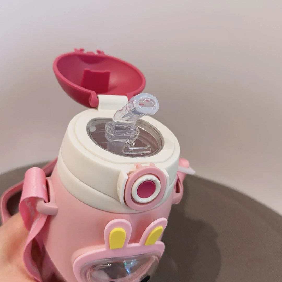 Kinder Drinkfles met Rietje en Dierenprint – 600 ml, Lekvrij, met Draagband