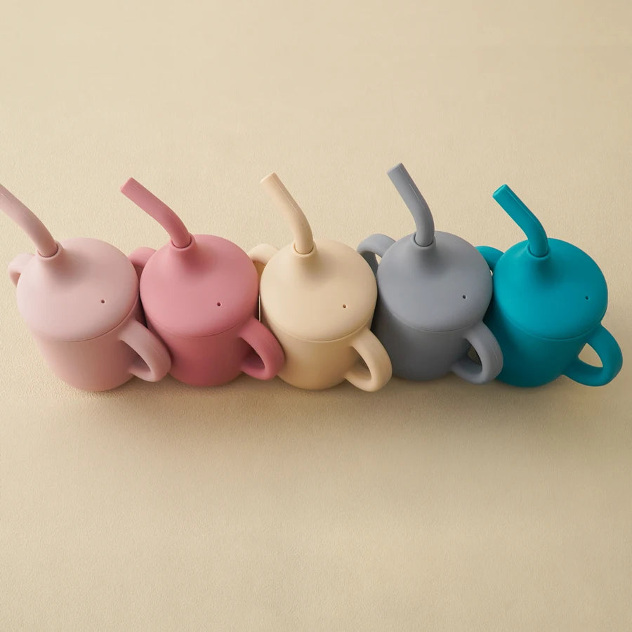 Baby Leren Drinkbeker met Rietje - Siliconen en Comfortabele Handvatten
