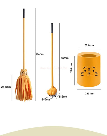 Mini speelgoed schoonmaakset met bezem, dweil en stoffer